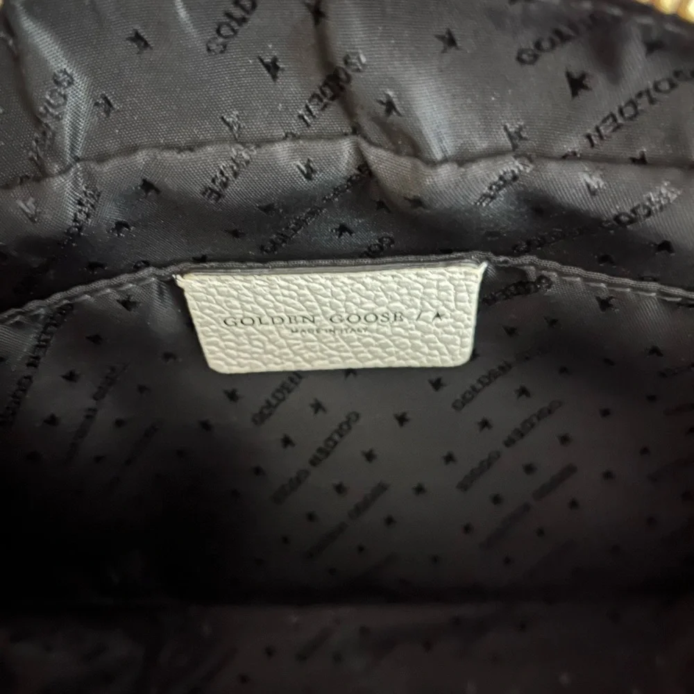 Golden Goose Star Made in Italy Soft-Grain Leather Crossbody Bag. - Picture 7 of 10